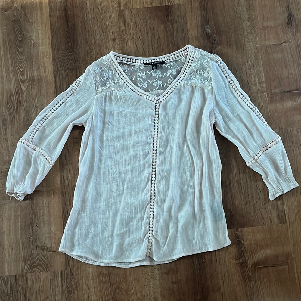Cute baby pink loose fitted blouse, lace detailing in back